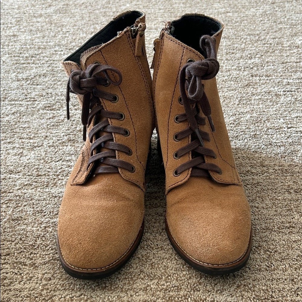 Thursday Boot Co. El Capitan Tan Lace Up Combat Boots in Tan